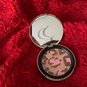 Pink Leopard Bronzer